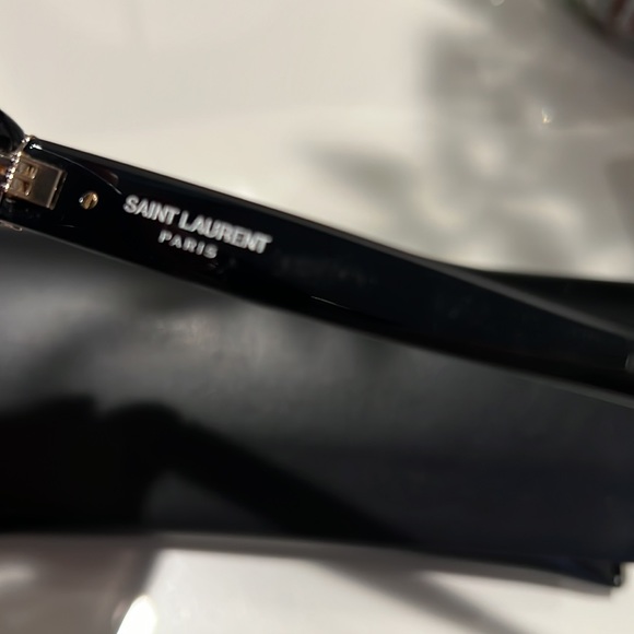 Saint Laurent Glasses - Picture 3 of 10